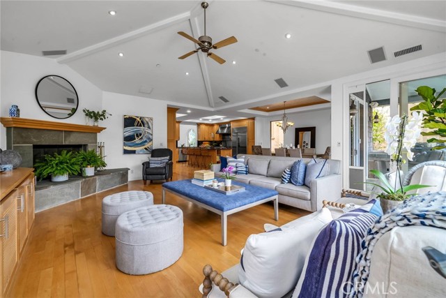 705 Juanita Avenue, Redondo Beach, California 90277, 5 Bedrooms Bedrooms, ,2 BathroomsBathrooms,Residential,Sold,Juanita,SB22157275