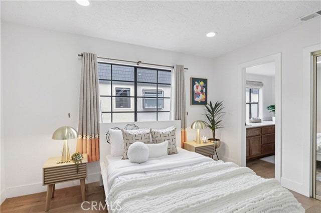 Detail Gallery Image 16 of 30 For 434 S Los Robles Ave #4,  Pasadena,  CA 91101 - 2 Beds | 3 Baths