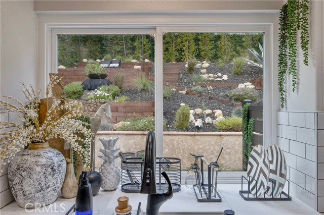 Detail Gallery Image 16 of 50 For 133 Concerto, Oak Park,  CA 91377 - 3 Beds | 3 Baths