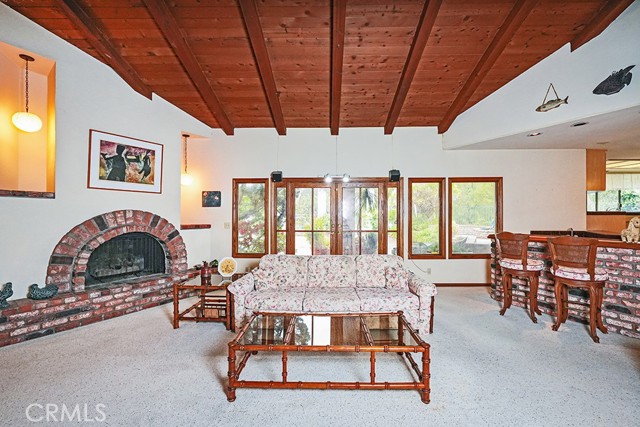 9752 Rangeview Drive, Santa Ana CA: https://media.crmls.org/medias/35db05d0-ad08-4fbd-b8cb-46ec3cb2d403.jpg