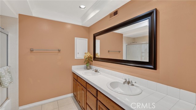 Detail Gallery Image 18 of 53 For 11062 Bixler Circle, Garden Grove,  CA 92840 - 5 Beds | 2/1 Baths