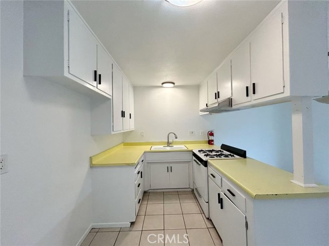 1016 W El Morado Court, Ontario CA: https://media.crmls.org/medias/35db305b-0694-45df-b79f-ad36e5ace723.jpg