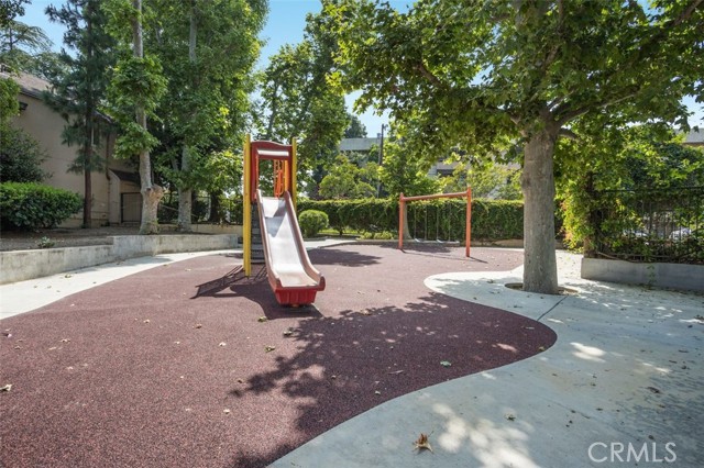5644 Etiwanda Avenue, Tarzana CA: https://media.crmls.org/medias/35dbca46-fbd0-4040-914b-9e56ea02e635.jpg