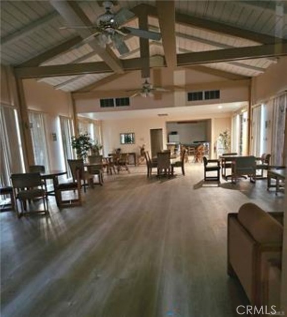 Detail Gallery Image 13 of 18 For 18307 Burbank Bld #41,  Tarzana,  CA 91356 - 2 Beds | 2 Baths