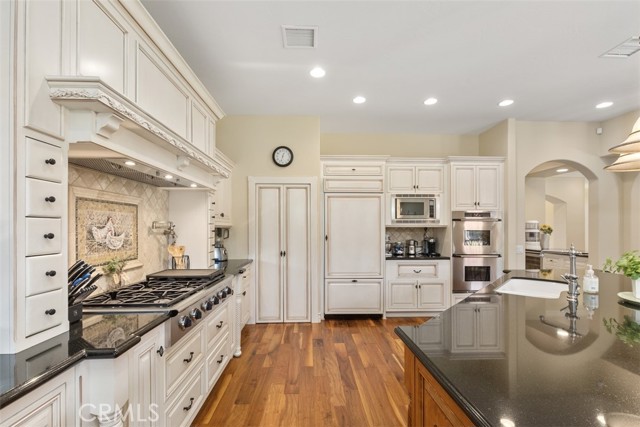 Detail Gallery Image 18 of 47 For 38441 Shoal Creek Dr, Murrieta,  CA 92562 - 4 Beds | 4/1 Baths
