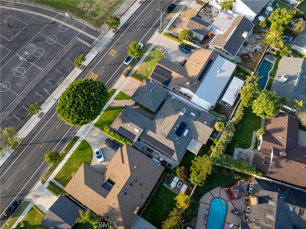 MLS #OC25137424 img 47