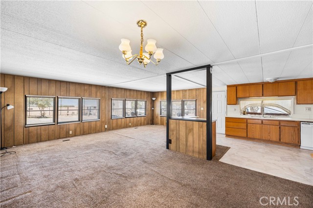 2121 Nadeau Street, Mojave CA: https://media.crmls.org/medias/35dd23b6-b673-4622-a5dc-ac8ef470a629.jpg