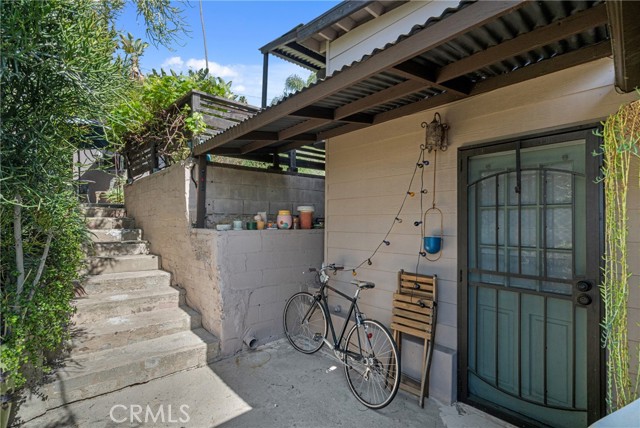 3611 Loosmore Street, Los Angeles CA: https://media.crmls.org/medias/35ddc035-6614-4ac5-93e2-1ad7180d1877.jpg