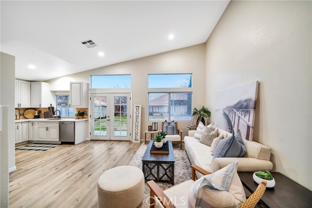 Detail Gallery Image 14 of 56 For 36634 Sulphur Springs, Palmdale,  CA 93552 - 5 Beds | 2 Baths