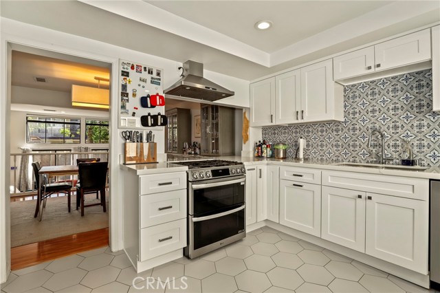 Detail Gallery Image 12 of 38 For 209 S Oakland Ave #D,  Pasadena,  CA 91101 - 3 Beds | 2/1 Baths