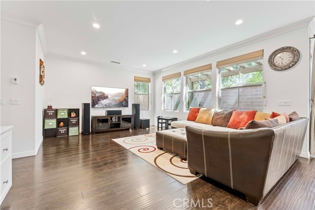 52 Norwich, Irvine CA: https://media.crmls.org/medias/35df89c8-c124-4645-ac81-0498813f53f6.jpg
