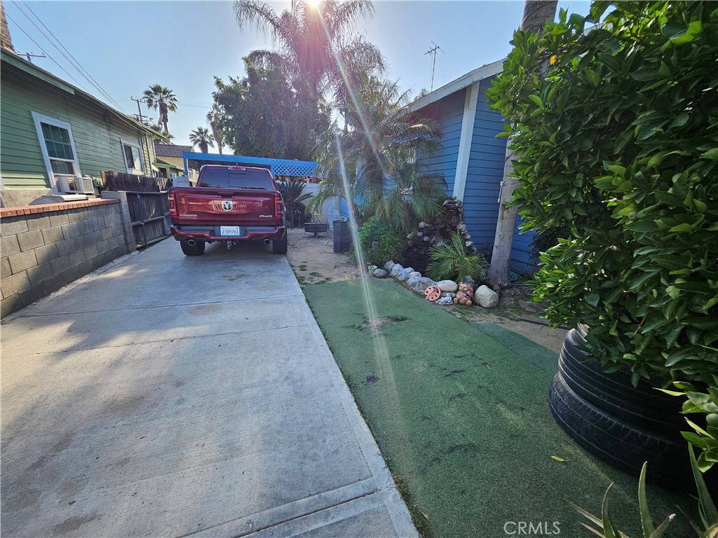 https://media.crmls.org/medias/35e02bea-e8c6-408a-a66d-da9491e6c828.jpg?preset=X-Large