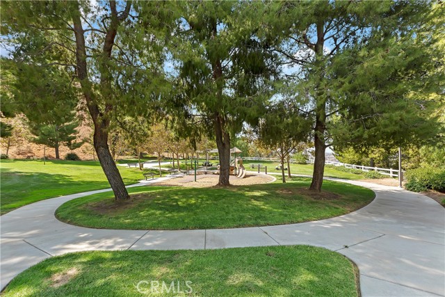 16462 Sun Summit Drive, Riverside CA: https://media.crmls.org/medias/35e04810-beb7-442f-a0da-a97f28f5a01e.jpg