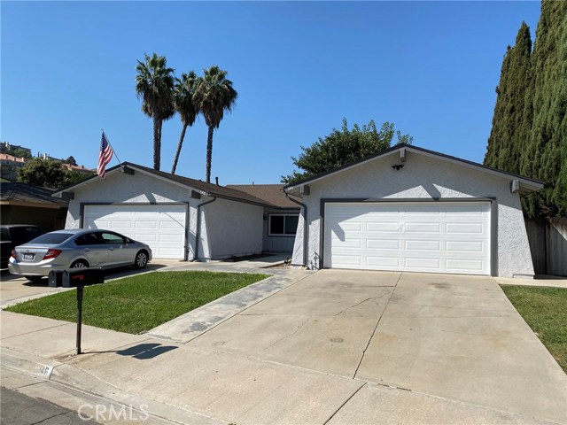 146 S Los Timbres St, Orange, CA 92869