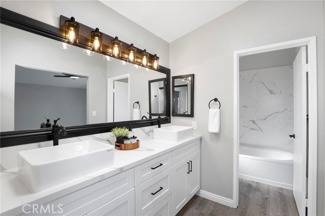 Detail Gallery Image 27 of 49 For 40501 Palmas Ct, Palmdale,  CA 93551 - 3 Beds | 2/1 Baths