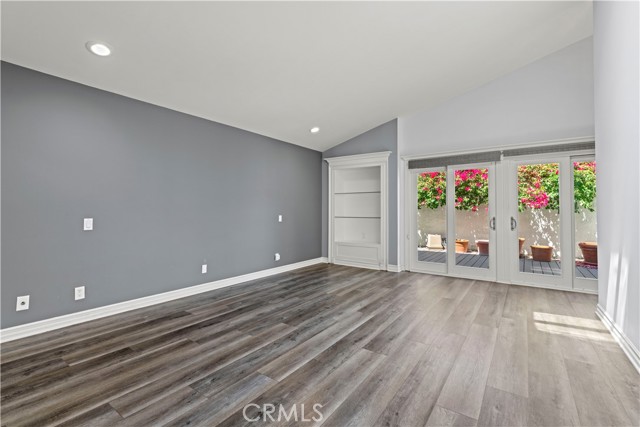 4359 Park Corona, Calabasas CA: https://media.crmls.org/medias/35e10e32-e65a-4007-b70e-fa62fdfc76c8.jpg