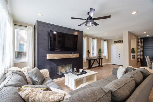 Detail Gallery Image 4 of 62 For 29419 Shady, Murrieta,  CA 92563 - 5 Beds | 3 Baths