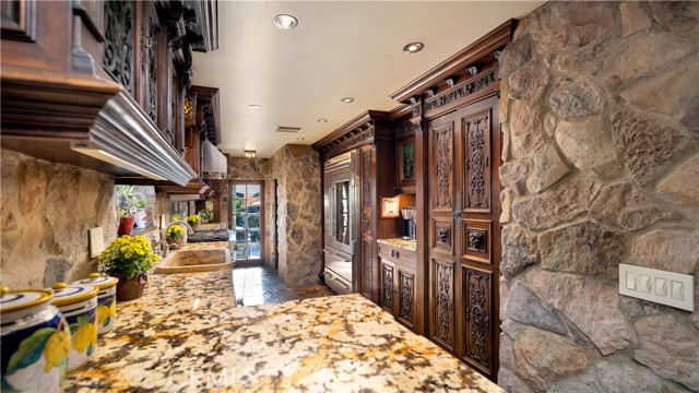 Detail Gallery Image 29 of 70 For 2510 N Park Bld, Santa Ana,  CA 92706 - 4 Beds | 2/1 Baths