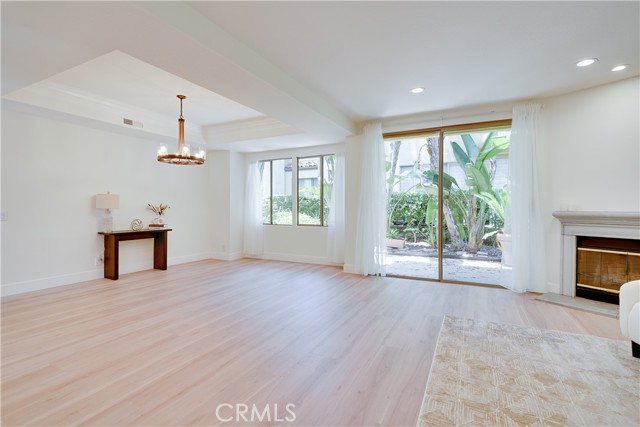 417 Bay Hill Drive, Newport Beach CA: https://media.crmls.org/medias/35e23169-9c89-470e-85ee-2cc988a31281.jpg