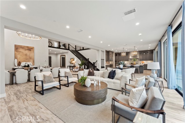 Image 10 of 63 For 51 Redshift  