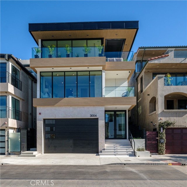 Detail Gallery Image 1 of 64 For 3004 Manhattan Ave, Manhattan Beach,  CA 90266 - 5 Beds | 5/1 Baths