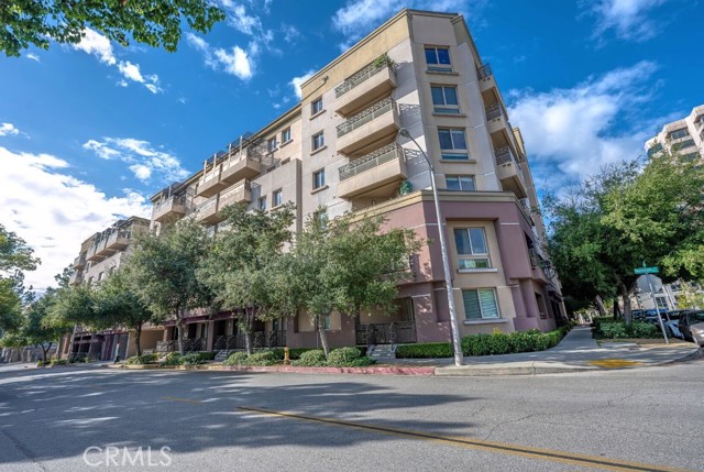 Detail Gallery Image 35 of 37 For 931 E Walnut St #101,  Pasadena,  CA 91106 - 2 Beds | 2/1 Baths