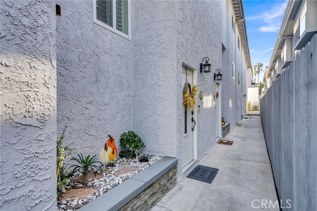 1440 12th Street, Manhattan Beach, California 90266, 2 Bedrooms Bedrooms, ,3 BathroomsBathrooms,Residential,Sold,12th,IV24215521