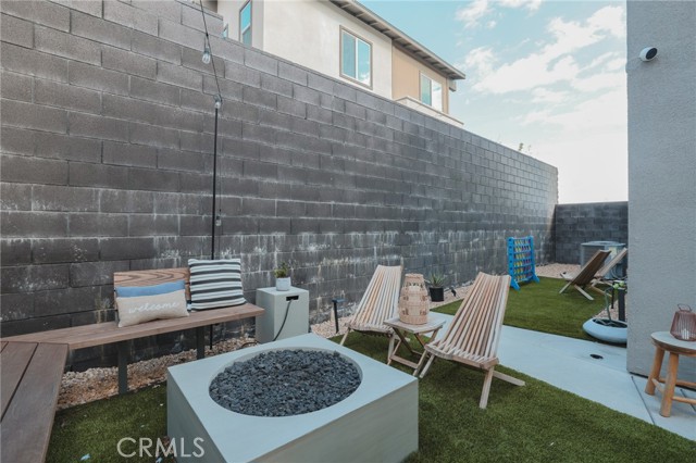 Detail Gallery Image 17 of 27 For 15818 Caterpillar Dr, Fontana,  CA 92336 - 4 Beds | 3 Baths