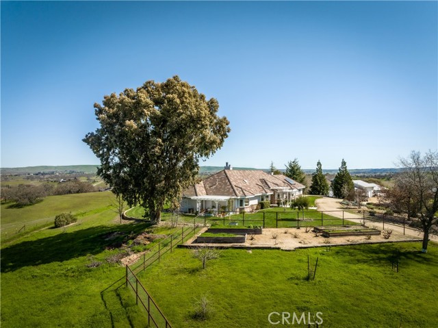Detail Gallery Image 50 of 65 For 5995 Vista Del Paso, Paso Robles,  CA 93446 - 6 Beds | 5 Baths