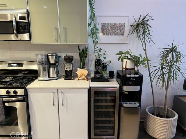 4215 Glencoe Avenue, Marina del Rey CA: https://media.crmls.org/medias/35e4be48-c7ce-45e0-b7dc-f43cae26d390.jpg