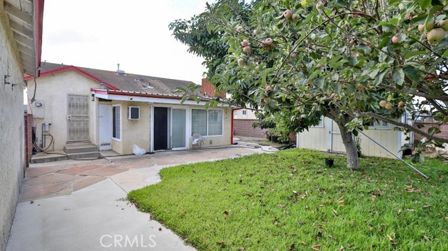 Detail Gallery Image 14 of 16 For 2107 W Lullaby Ln, Anaheim,  CA 92804 - 3 Beds | 2/1 Baths