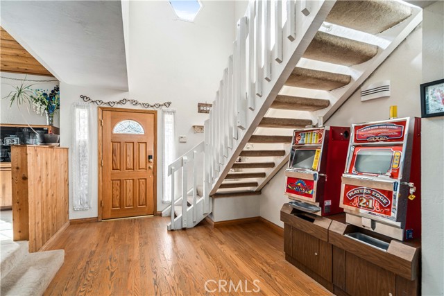 28132 Oak Spring Canyon, Canyon Country CA: https://media.crmls.org/medias/35e6df0d-7314-460e-ae0b-dc649b76e26d.jpg