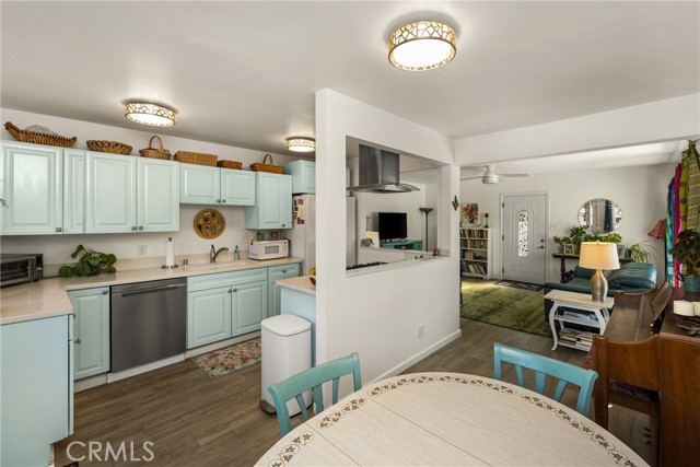 Detail Gallery Image 13 of 46 For 151 S Parker Street, Orange,  CA 92868 - – Beds | – Baths