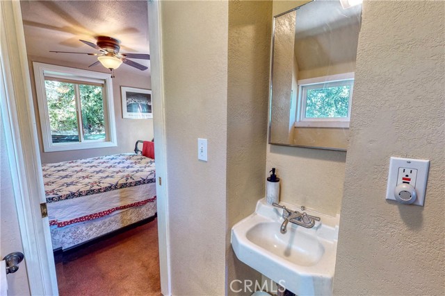 177 Craghill, Cedar Glen, CA 92321