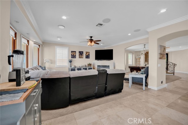 30420 Longhorn Drive, Canyon Lake CA: https://media.crmls.org/medias/35e7d83c-087d-4067-9d64-64e46cdff596.jpg