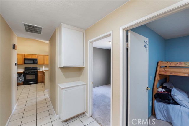 Detail Gallery Image 16 of 70 For 15583 Kearny Dr, Adelanto,  CA 92301 - 3 Beds | 2 Baths