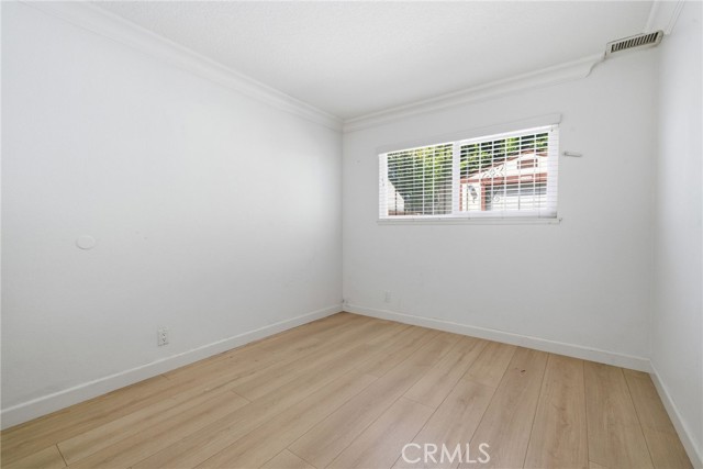 Image 9 of 21 For 6999 Leilani