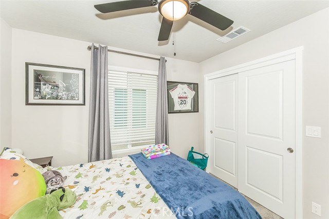 Detail Gallery Image 32 of 39 For 4085 N Sandrini, Fresno,  CA 93723 - 3 Beds | 2/1 Baths