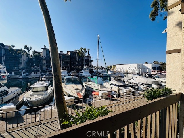 Detail Gallery Image 17 of 31 For 6229 Nw Marina Pacifica Dr, Long Beach,  CA 90803 - 2 Beds | 2/1 Baths