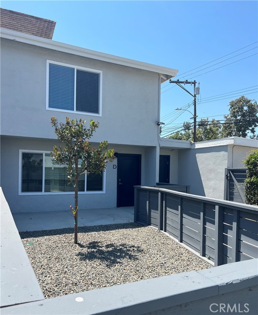 Detail Gallery Image 1 of 24 For 1030 Mission Dr #D,  Costa Mesa,  CA 92626 - 2 Beds | 1 Baths