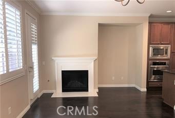 Detail Gallery Image 2 of 7 For 361 W Pebble Creek Ln, Orange,  CA 92865 - 3 Beds | 2/1 Baths