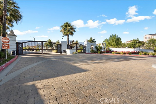 839 Cranberry Way, Upland CA: https://media.crmls.org/medias/35edf561-ed2f-4131-a10c-d3c84f396411.jpg