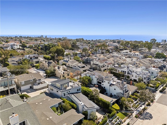 Detail Gallery Image 37 of 37 For 706 Poinsettia, Corona Del Mar,  CA 92625 - 5 Beds | 3/1 Baths