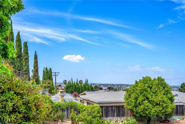 Image 22 of 25 For 2607 Nearcliff Street