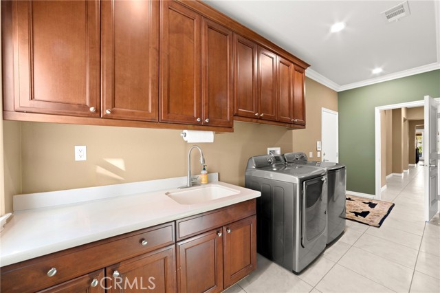 Detail Gallery Image 13 of 59 For 17509 Fairbreeze Ct, Riverside,  CA 92504 - 4 Beds | 3/1 Baths