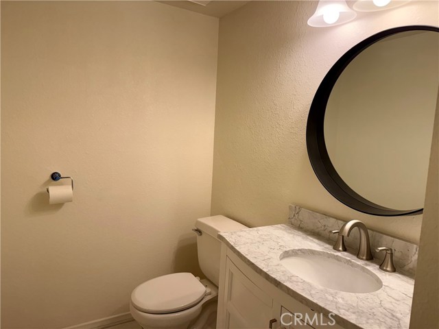 Detail Gallery Image 11 of 22 For 10850 Almond St, Adelanto,  CA 92301 - 3 Beds | 2/1 Baths