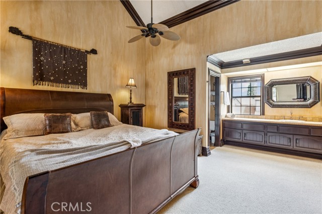 Detail Gallery Image 14 of 22 For 203 Village, Lake Arrowhead,  CA 92352 - 3 Beds | 2 Baths