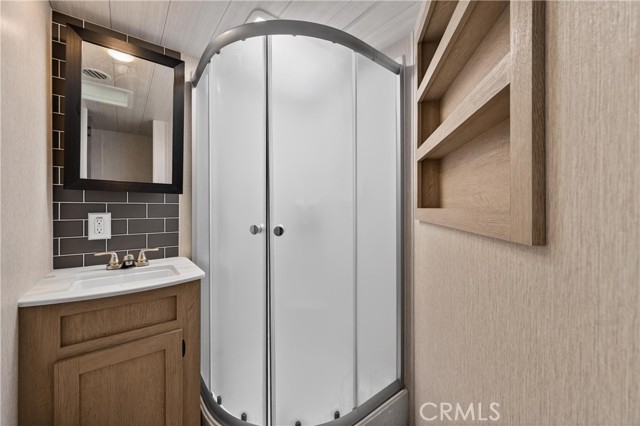 Detail Gallery Image 10 of 11 For 1295 1295 S Cawston Ave, Hemet,  CA 92545 - – Beds | – Baths