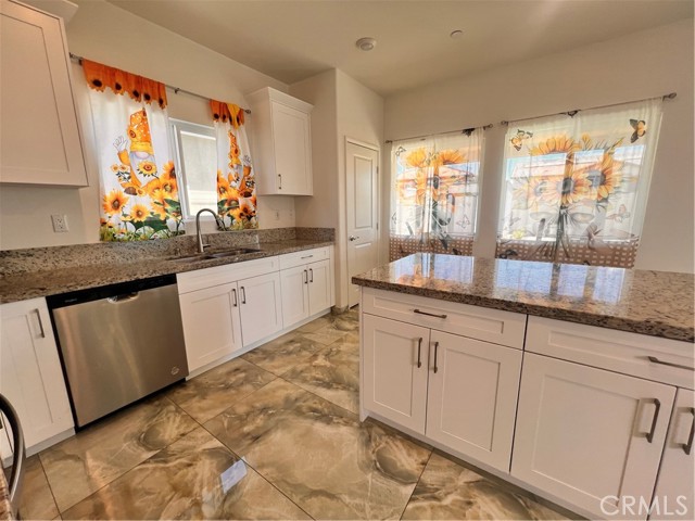 13876 Vantage Street, Moreno Valley CA: https://media.crmls.org/medias/35f10781-ccc4-416d-af03-578bfa33cdae.jpg
