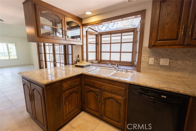 Detail Gallery Image 5 of 40 For 1903 W West Wind, Santa Ana,  CA 92704 - 3 Beds | 2 Baths